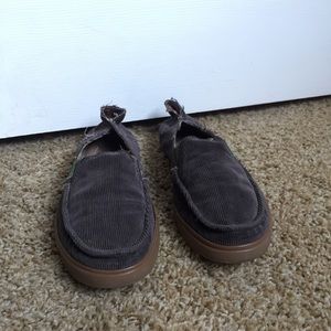 Sanuk charcoal corduroy slip-ons